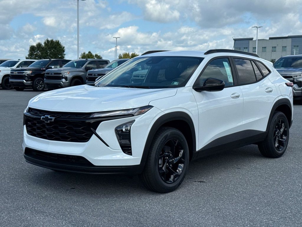 New 2026 Chevrolet Trax LT w/ Driver Confidence Package FWD image 5