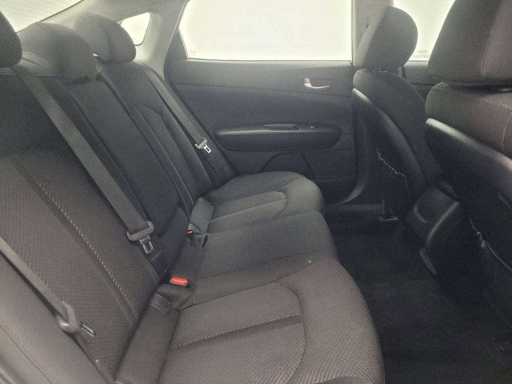 Used 2018 Kia Optima LX w/ 17" Alloy Wheels Package FWD image 19
