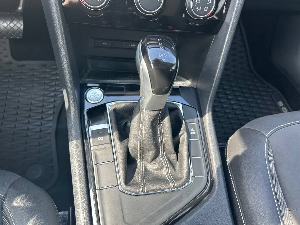 Certified 2023 Volkswagen Taos SE w/ Panoramic Sunroof Package FWD image 53