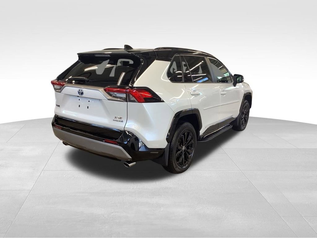 Used 2024 Toyota RAV4 XSE w/ Weather Package AWD/4WD image 6