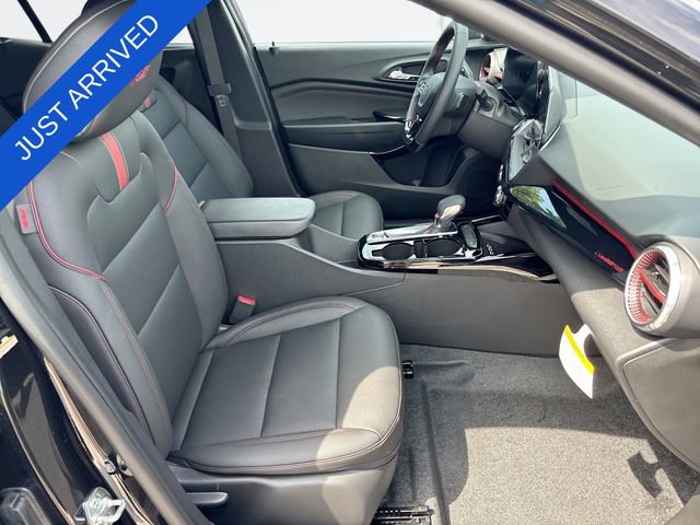 New 2026 Chevrolet Trax RS w/ Sunroof Package FWD image 25