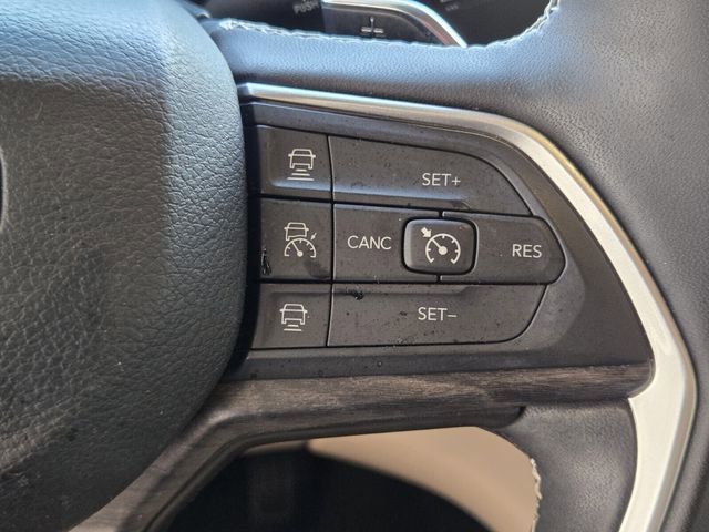 Used 2024 Jeep Grand Cherokee Limited image 28