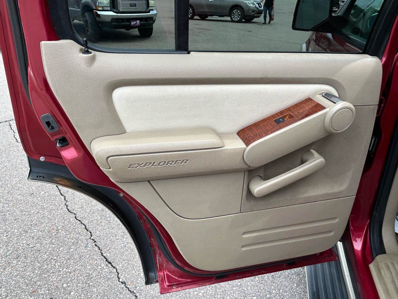 Used 2007 Ford Explorer Eddie Bauer AWD/4WD image 13