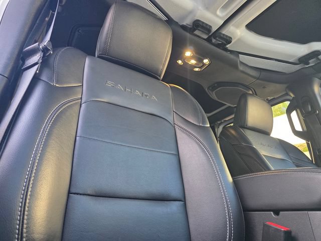 Used 2022 Jeep Wrangler Unlimited Sahara w/ Cold Weather Group AWD/4WD image 21