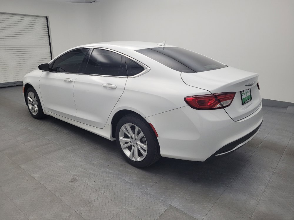Used 2016 Chrysler 200 Limited Platinum image 3