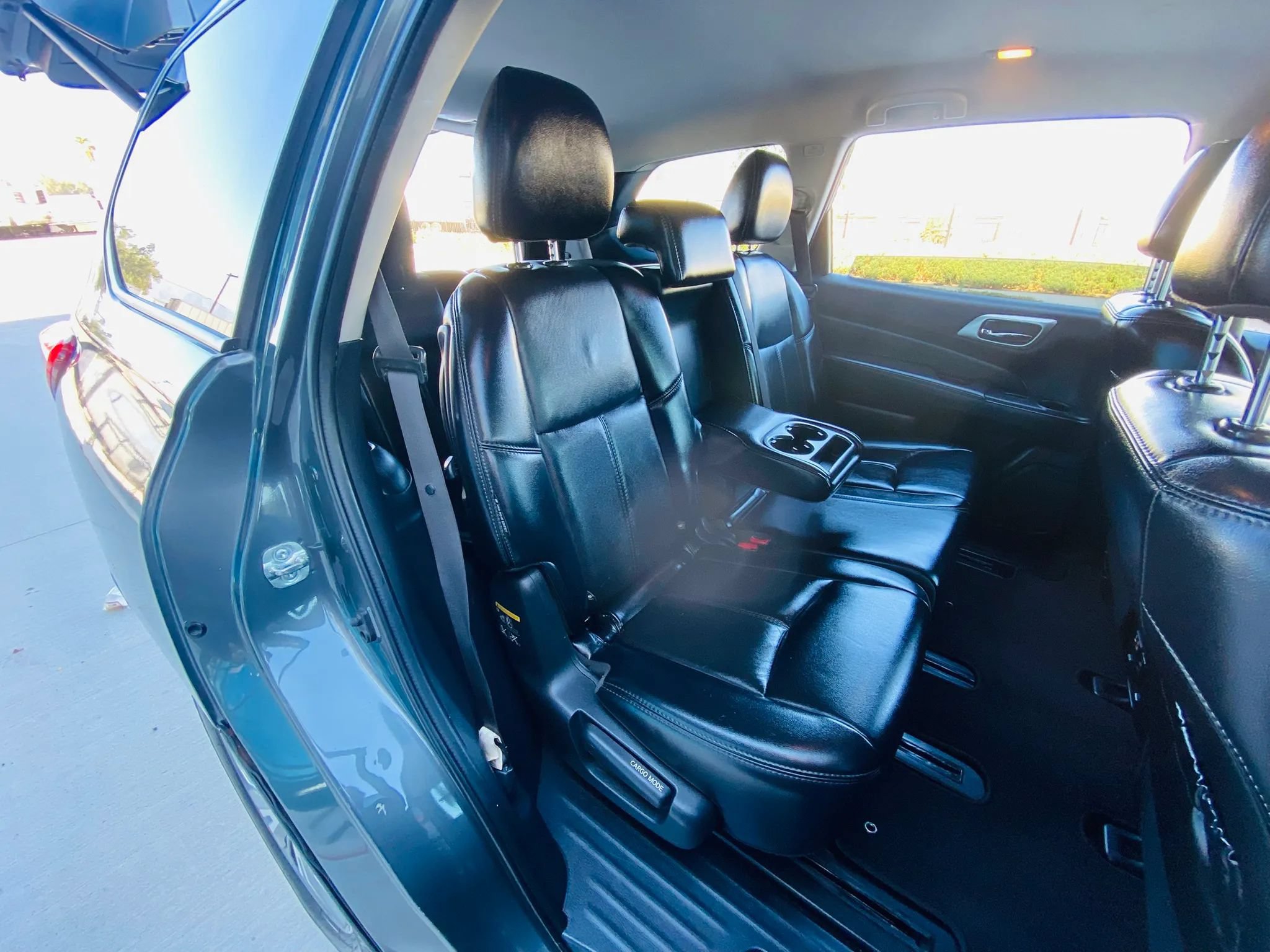 Used 2019 Nissan Pathfinder SL FWD image 25