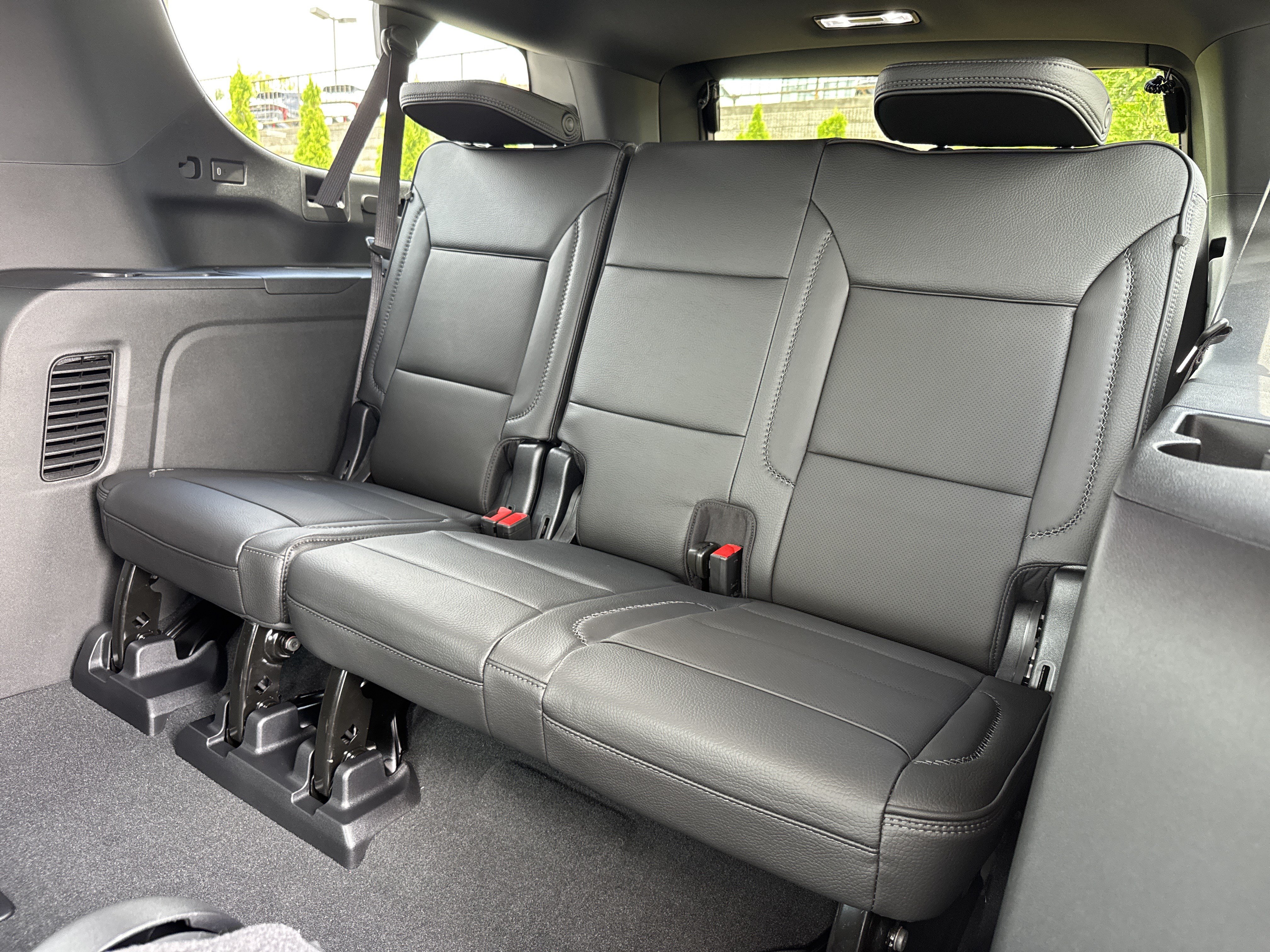 New 2026 GMC Yukon XL Denali AWD/4WD image 30