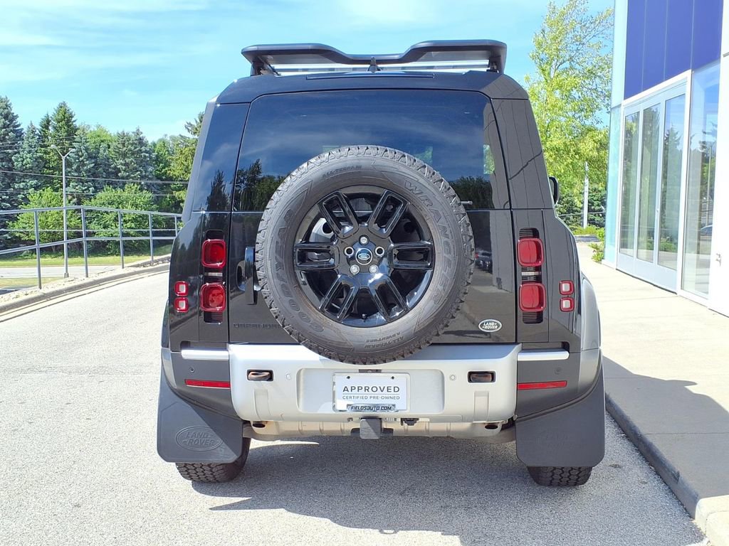 Certified 2023 Land Rover Defender 90 S AWD/4WD image 4