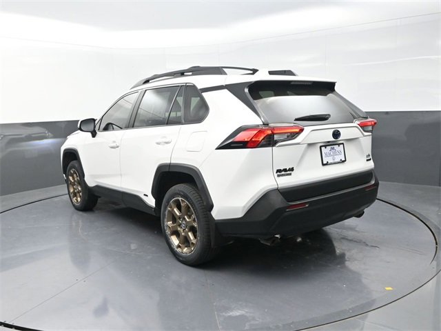 Used 2023 Toyota RAV4 AWD Hybrid image 6