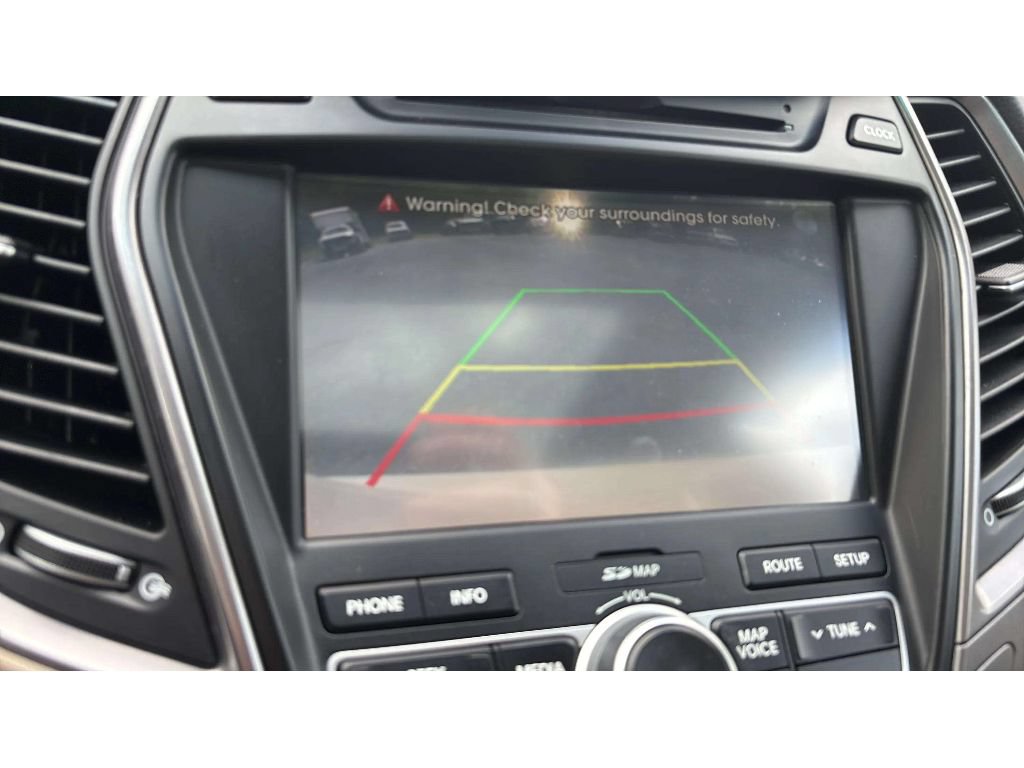 Used 2015 Hyundai Santa Fe GLS w/ Option Group 03 AWD/4WD image 18