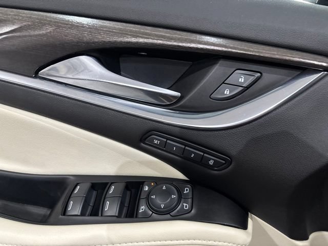 Used 2023 Buick Enclave Avenir w/ Avenir Technology Package AWD/4WD image 16