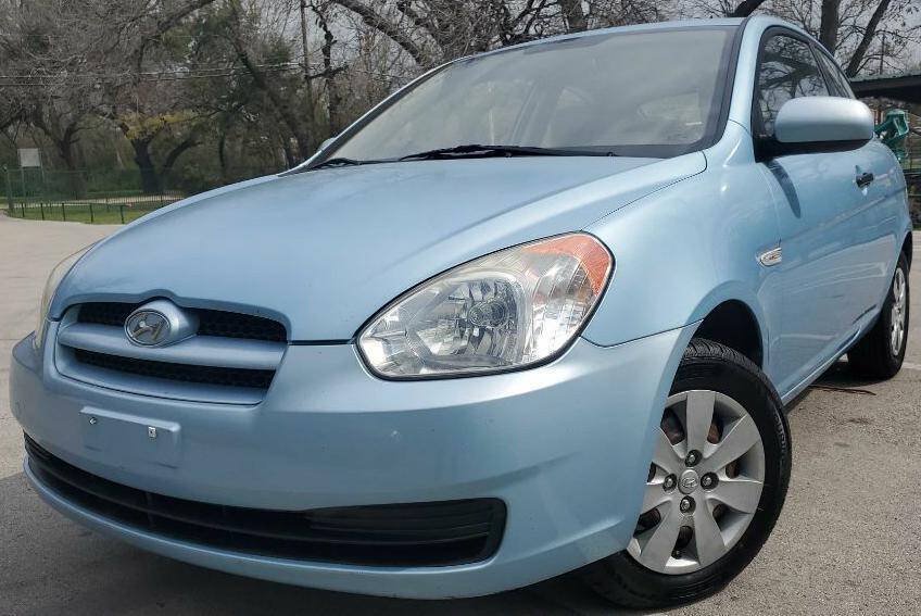 Used 2010 Hyundai Accent GS w/ Premium Pkg 3 FWD image 1