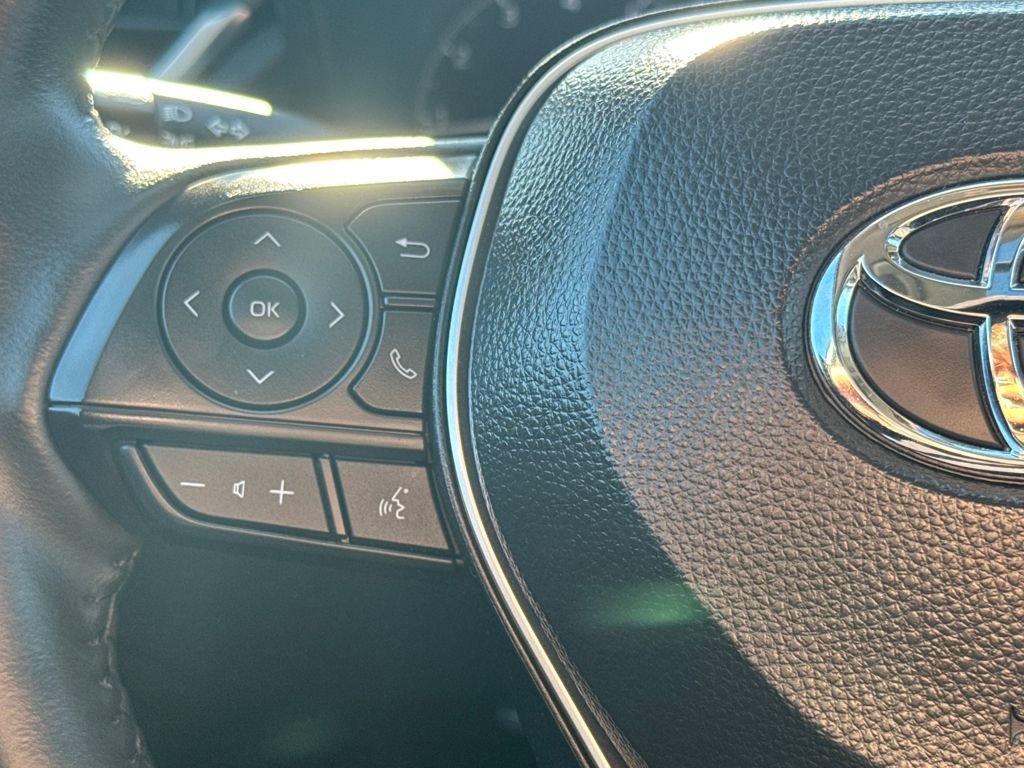 Used 2024 Toyota Corolla Cross LE image 20