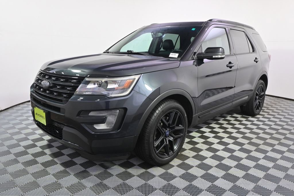 Used 2017 Ford Explorer Sport w/ Equipment Group 401A AWD/4WD image 2
