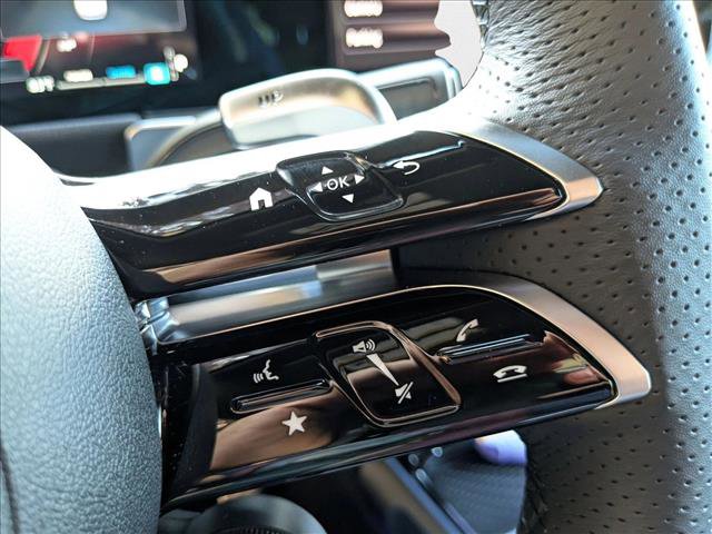 New 2025 Mercedes-Benz GLB 35 AMG 4MATIC image 11