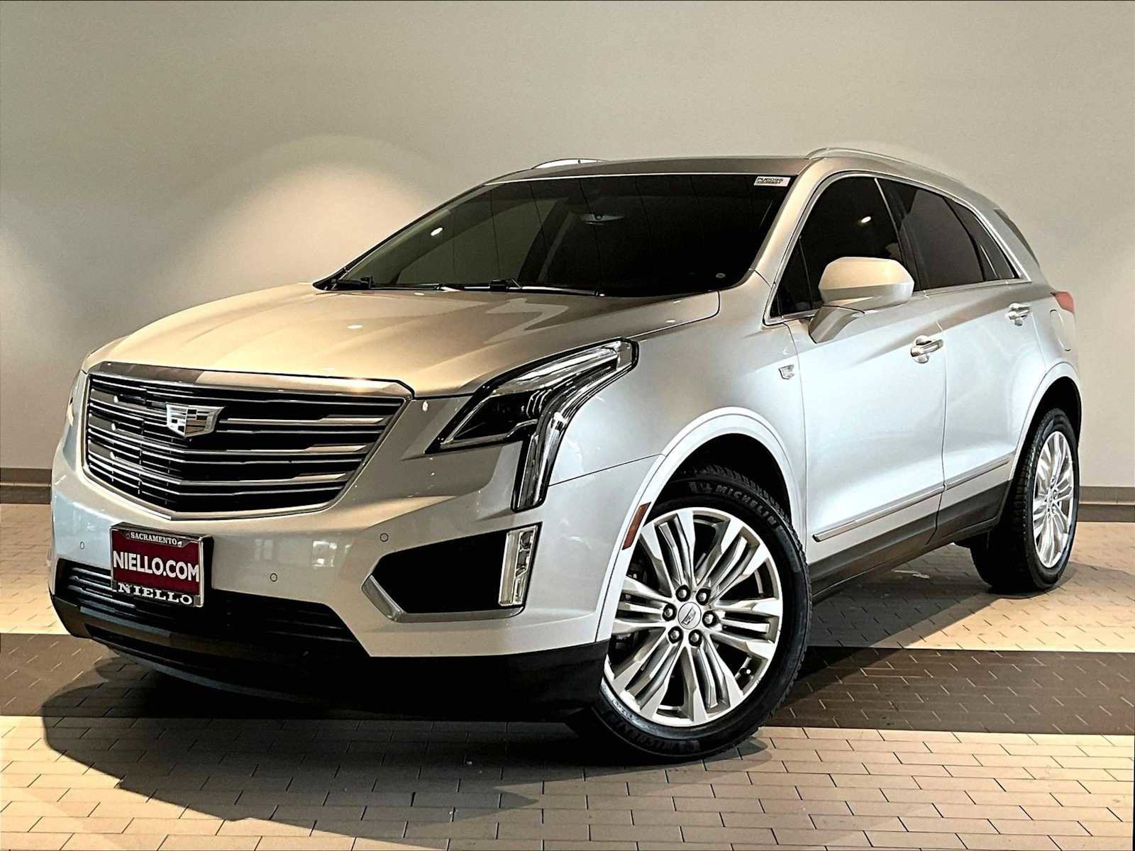 Used 2018 Cadillac XT5 Premium Luxury image 1