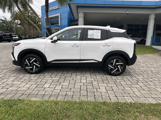 Used 2025 Nissan Kicks SV FWD image 32