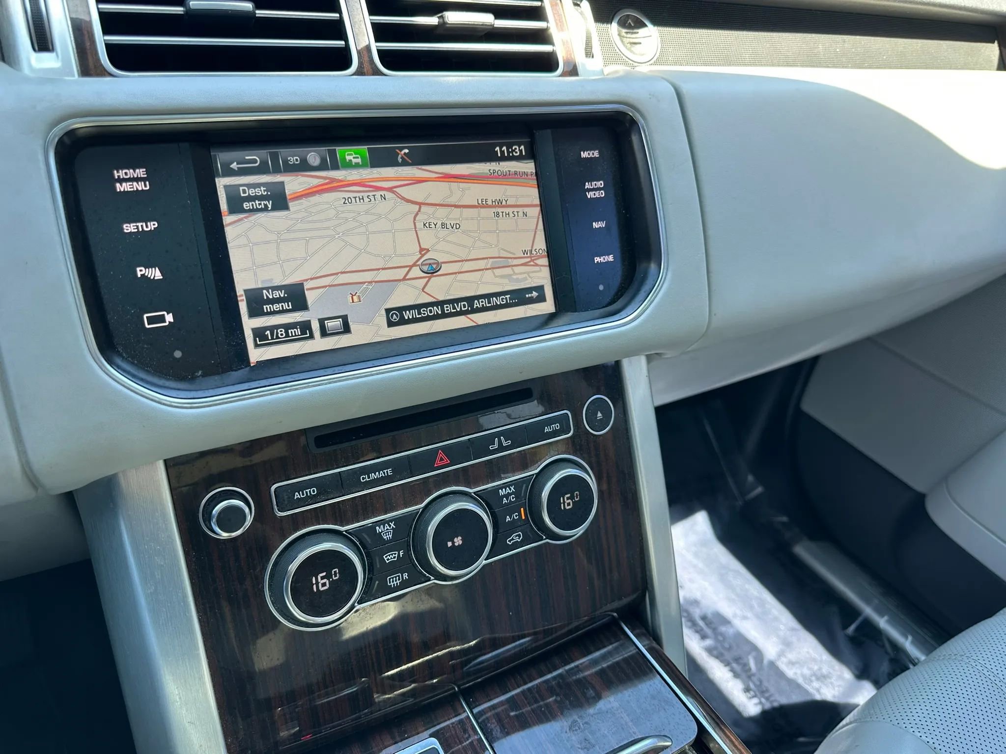 Used 2015 Land Rover Range Rover HSE AWD/4WD image 22