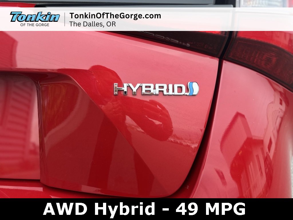 Used 2022 Toyota Prius LE image 26