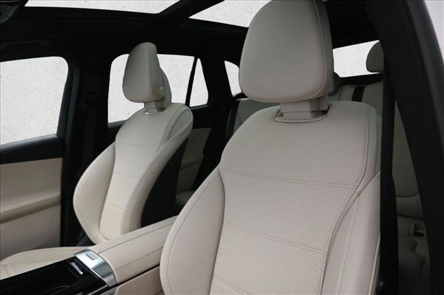 Certified 2026 Mercedes-Benz GLC 300 4MATIC image 9