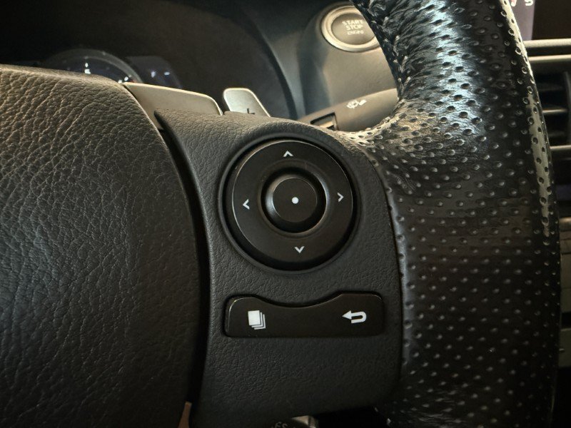 Used 2016 Lexus IS 200t w/ F Sport Package RWD image 31