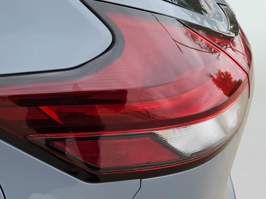 Used 2024 Nissan Kicks SR w/ SR Premium Package image 12