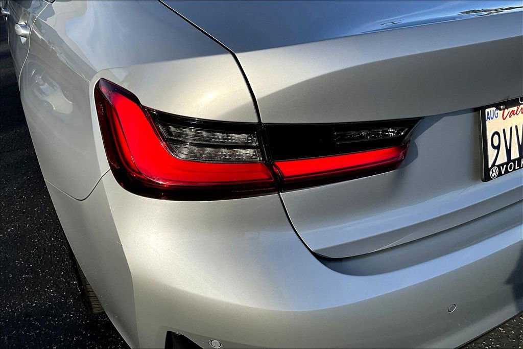 Used 2019 BMW 330i Sedan w/ Convenience Package image 20