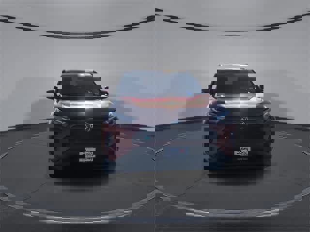 Used 2025 Toyota RAV4 XLE image 3