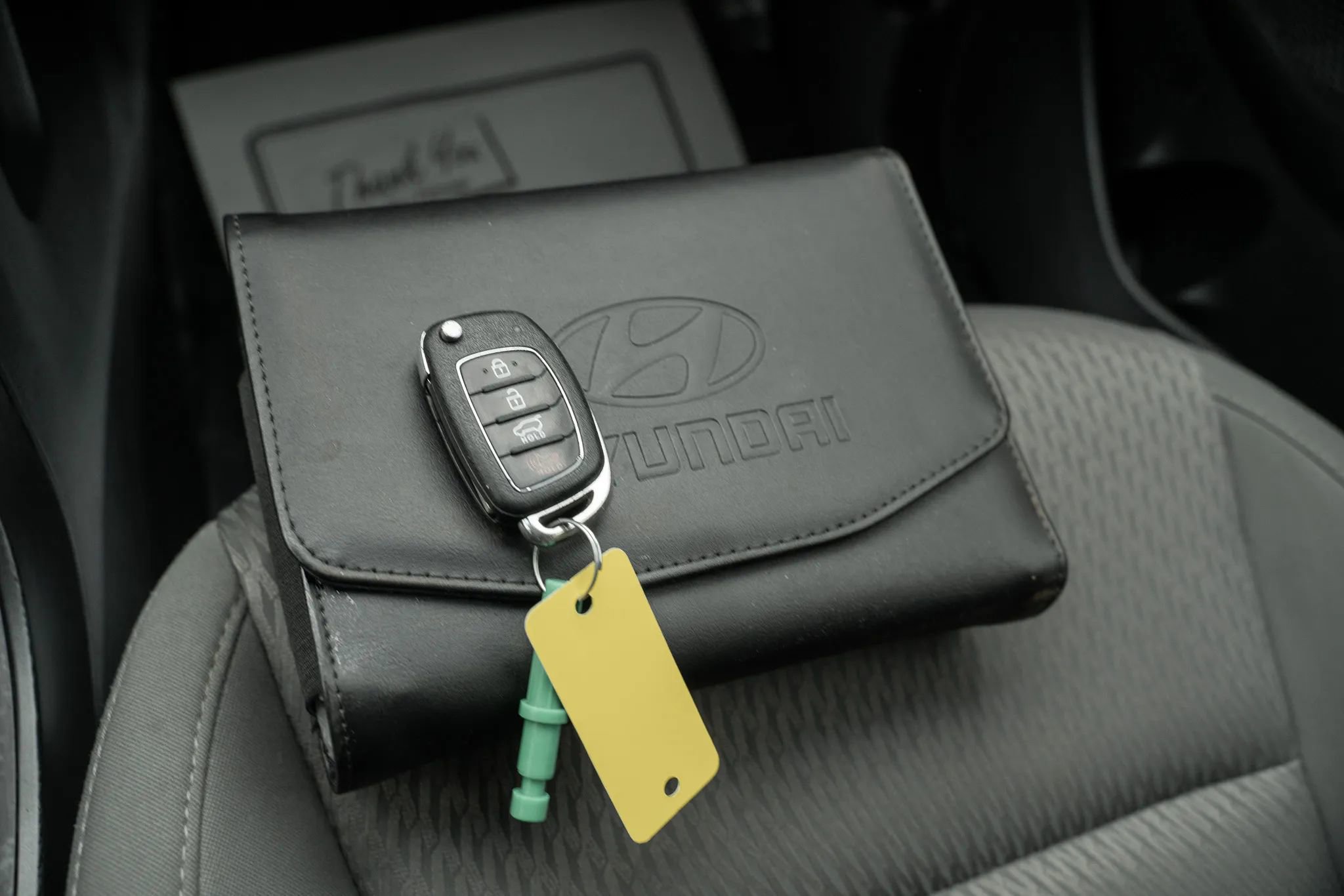 Used 2017 Hyundai Santa Fe SE AWD/4WD image 23