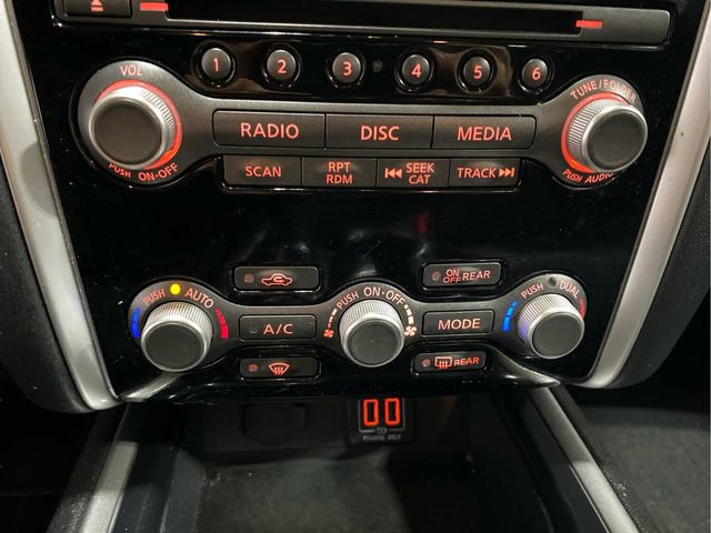 Used 2018 Nissan Pathfinder S AWD/4WD image 18