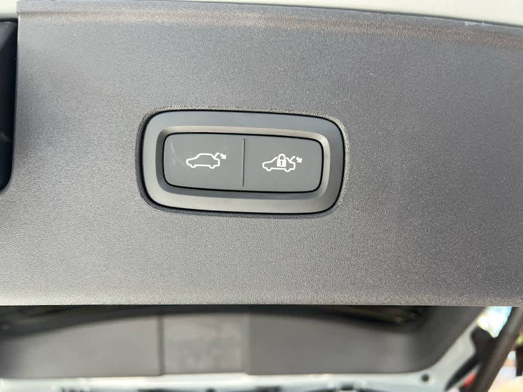 New 2026 Volvo EX90 Plus AWD/4WD image 11