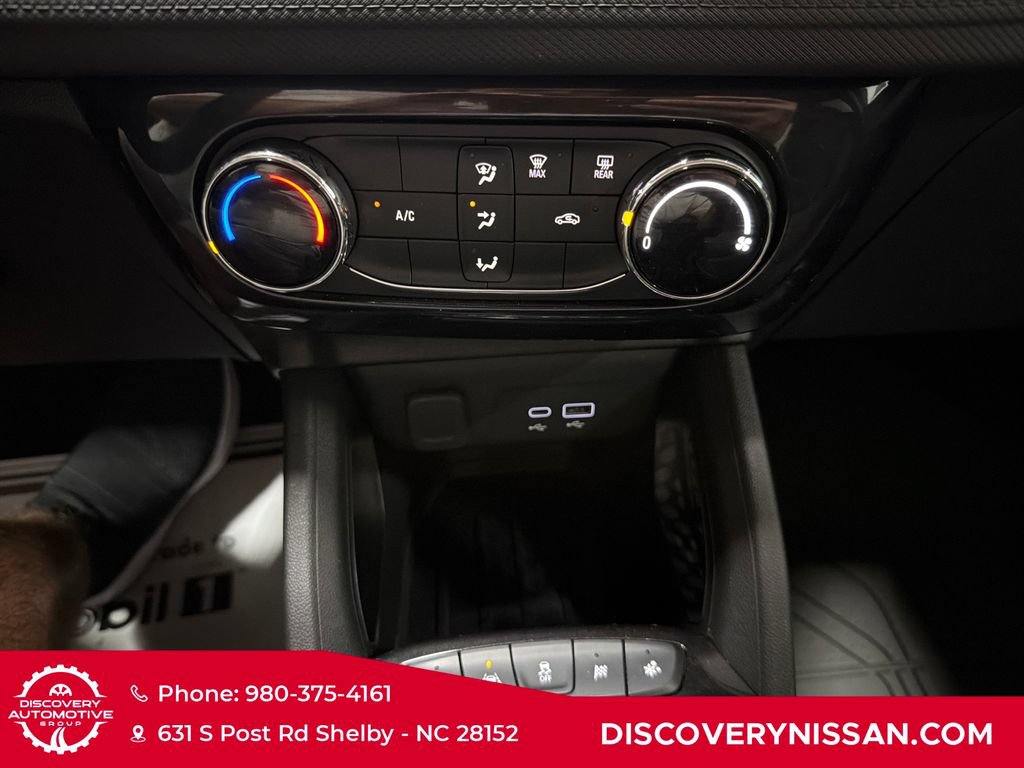 Used 2024 Chevrolet TrailBlazer LT w/ Driver Confidence Package FWD image 21