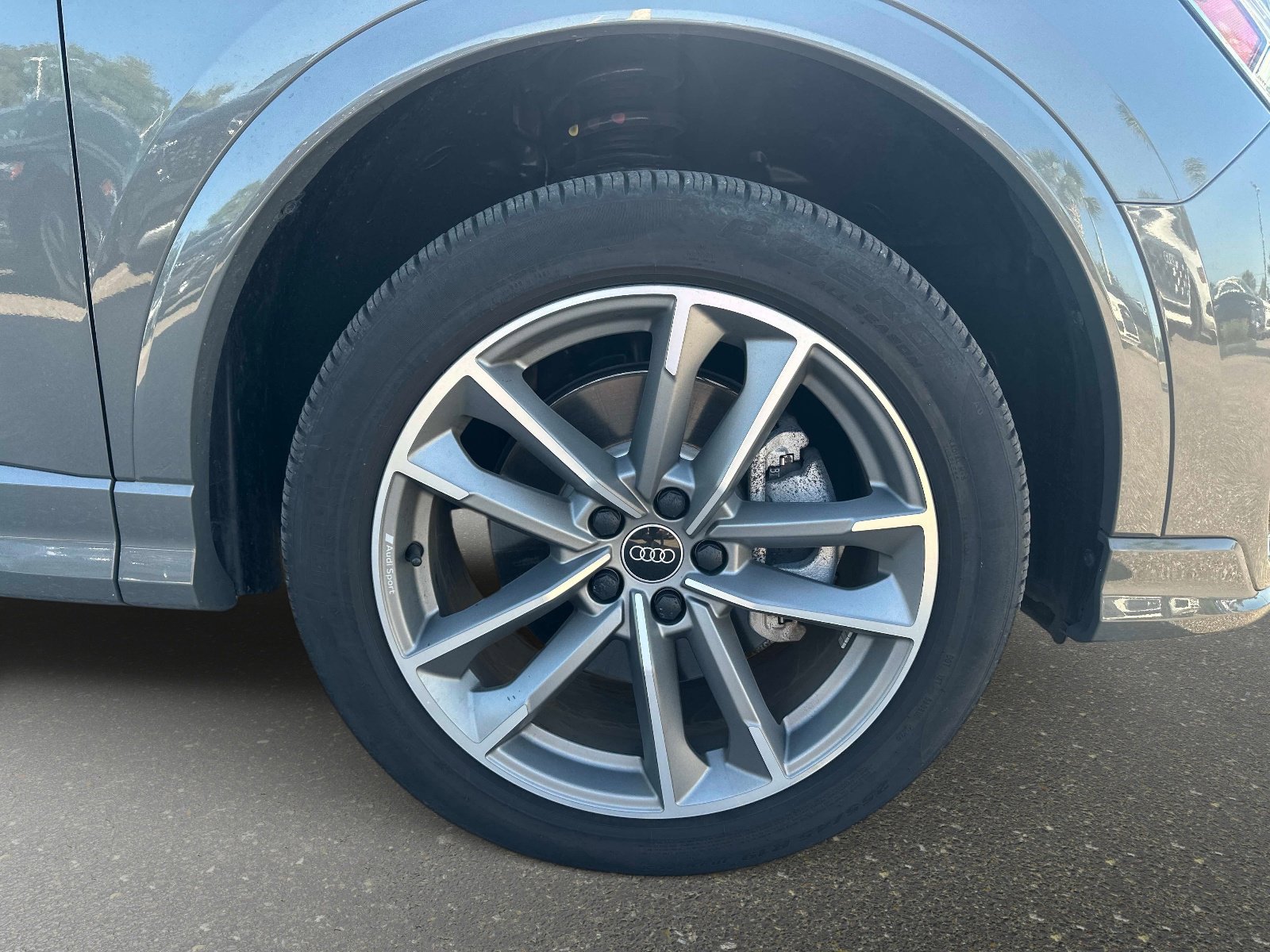 Used 2025 Audi Q3 2.0T Premium w/ Convenience Package image 5