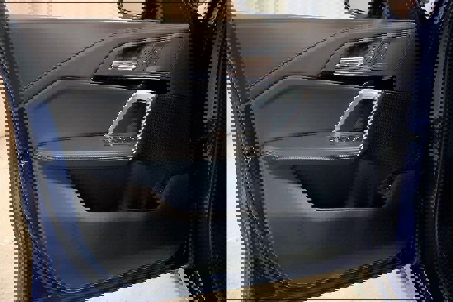 Used 2025 BMW X1 xDrive28i image 22