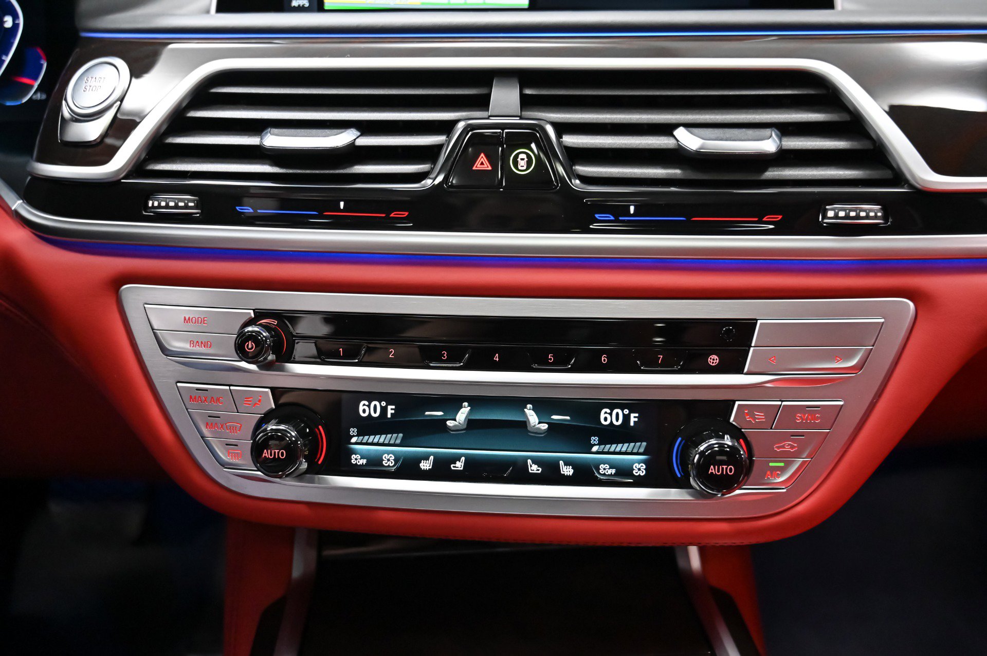 Used 2022 BMW ALPINA B7 xDrive w/ Luxury Rear Seating Package image 32