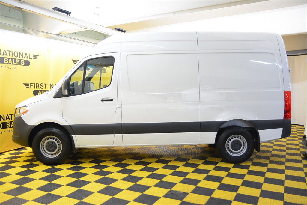 Used 2022 Mercedes-Benz Sprinter 144 Cargo image 7