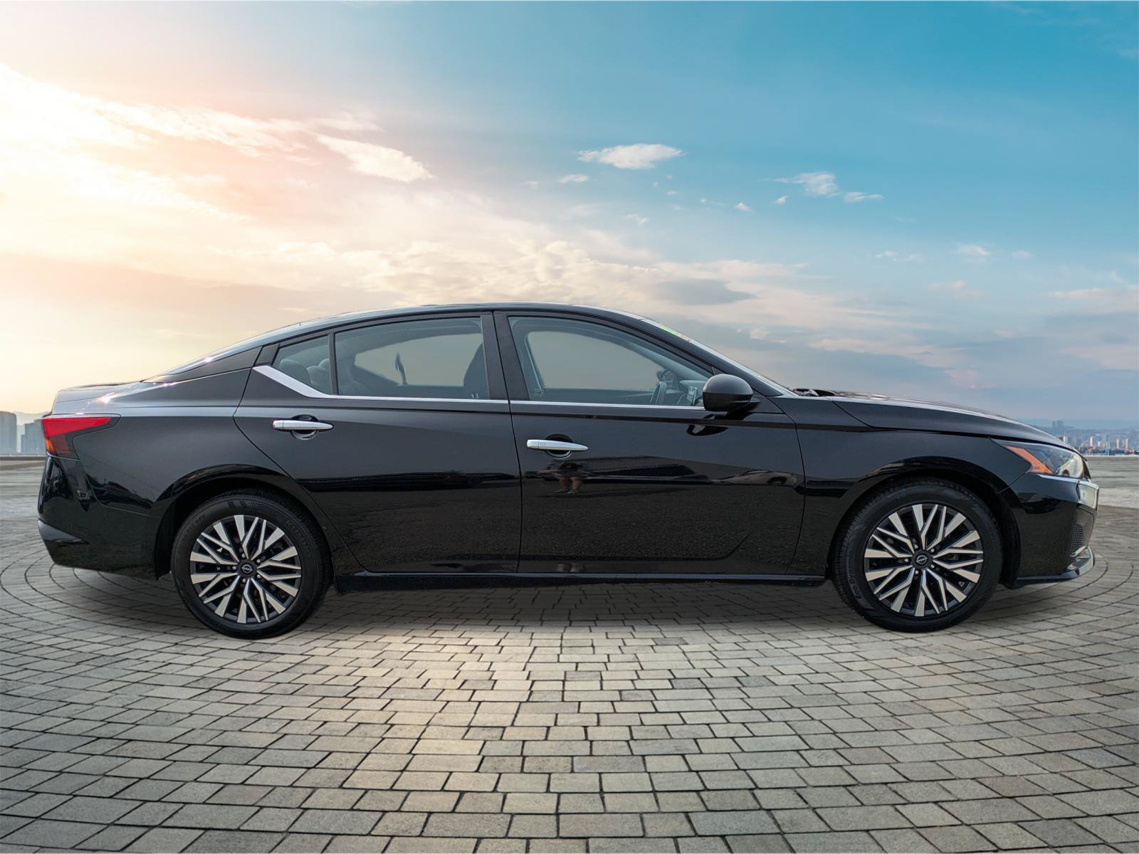 Certified 2024 Nissan Altima 2.5 SV FWD image 4