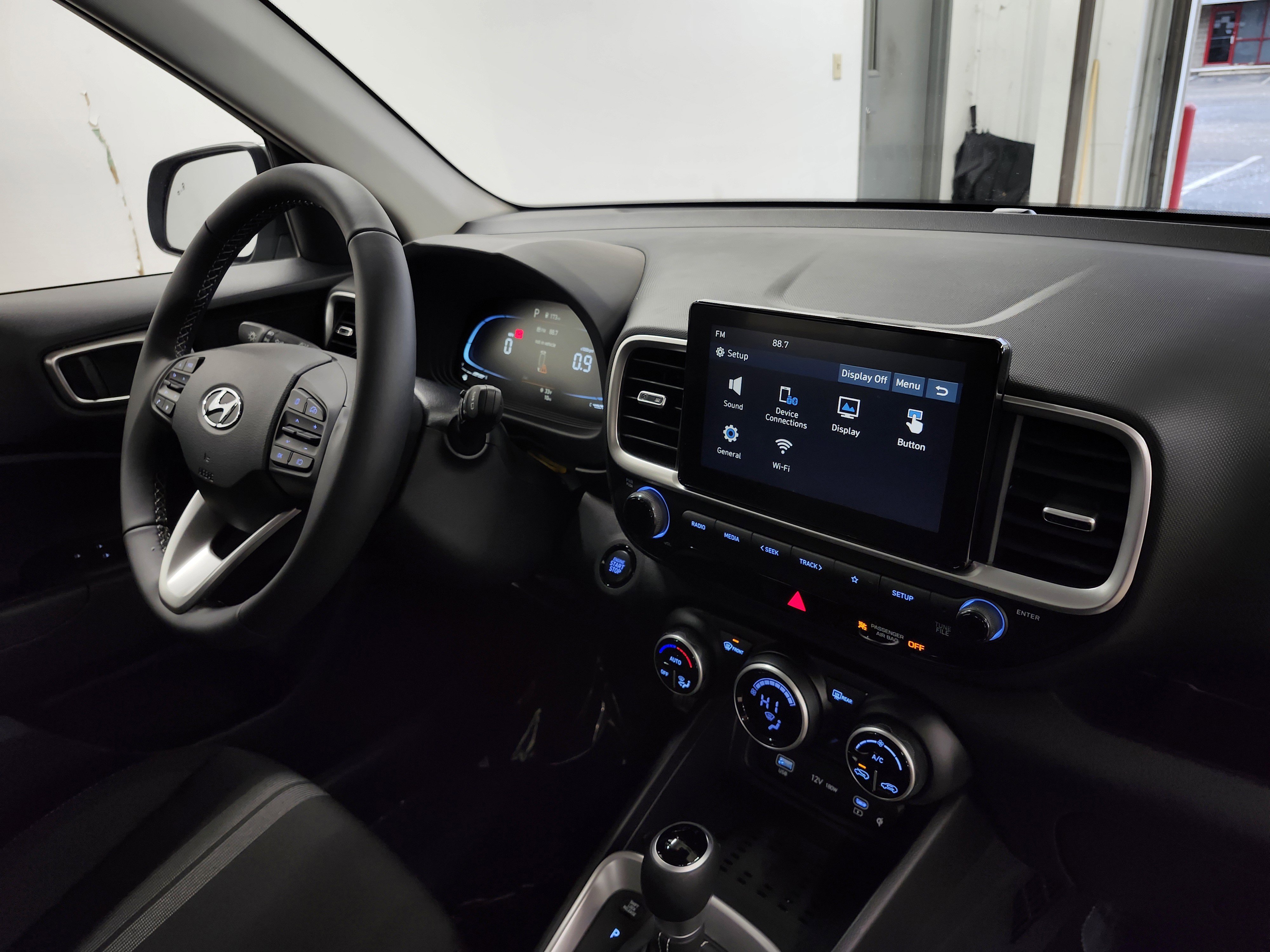 New 2026 Hyundai Venue SEL image 4