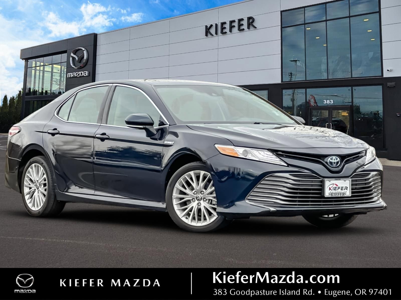 Used 2020 Toyota Camry XLE