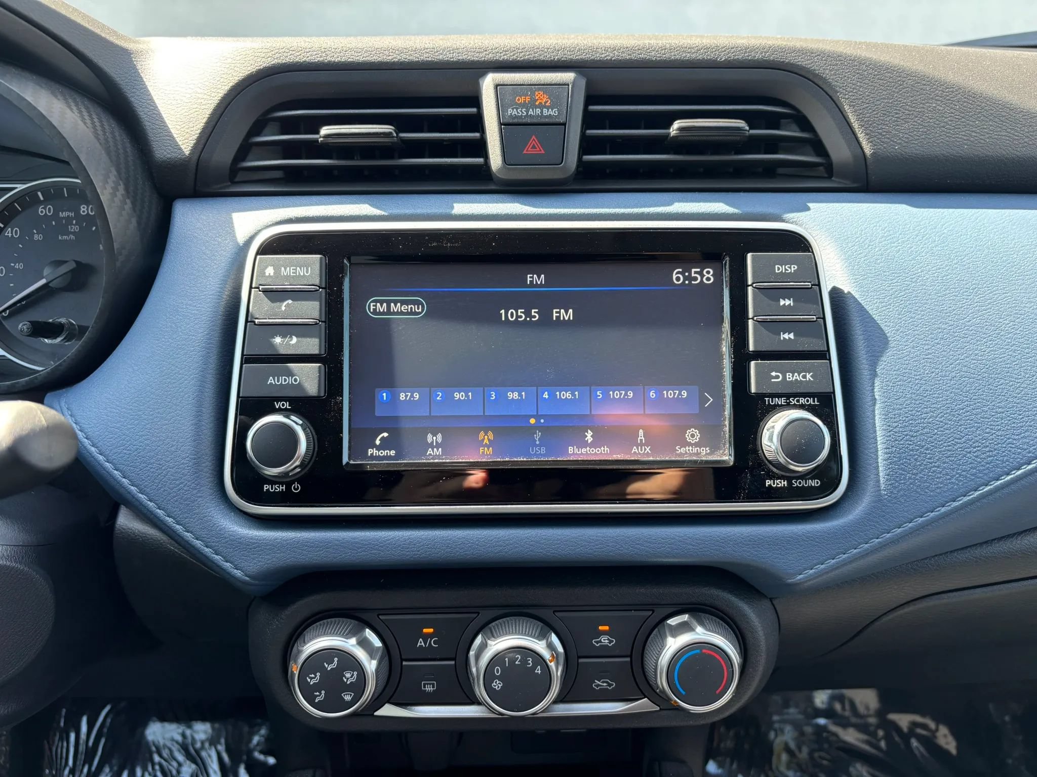 Used 2025 Nissan Versa SV w/ Trunk Package FWD image 24