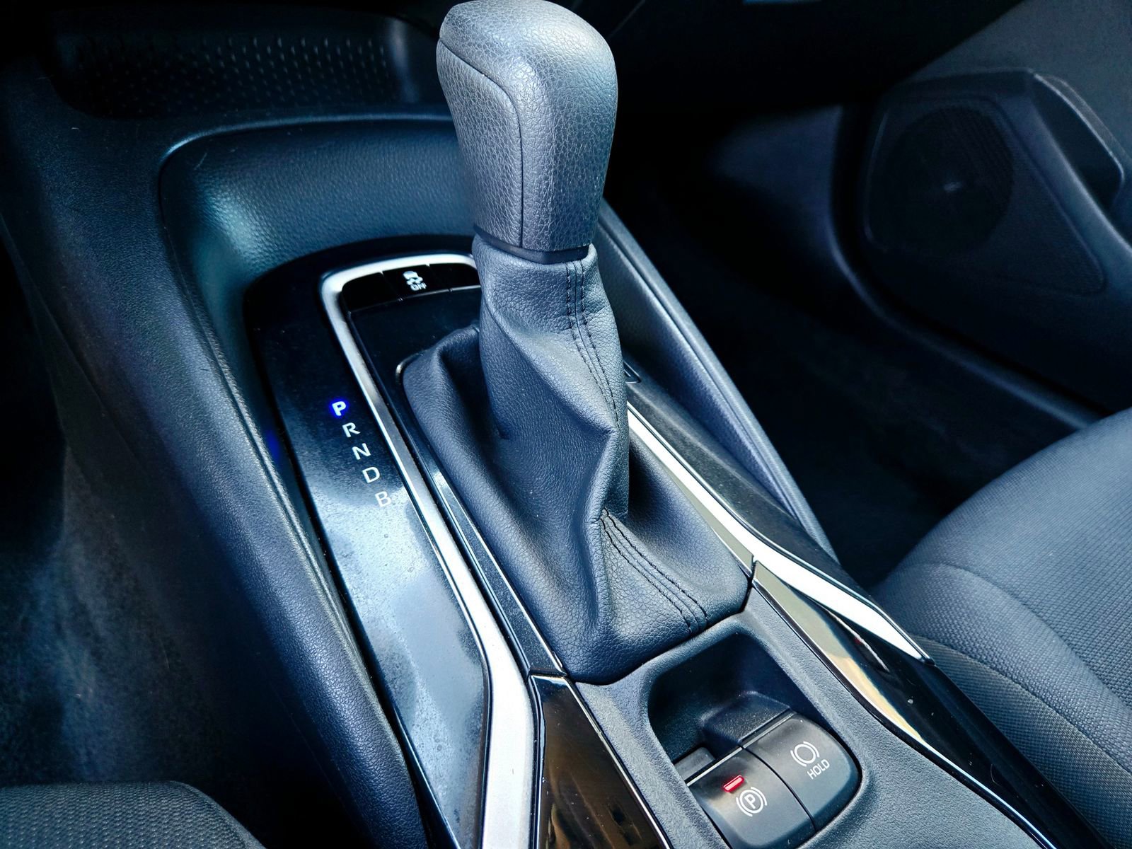 Used 2020 Toyota Corolla LE image 17