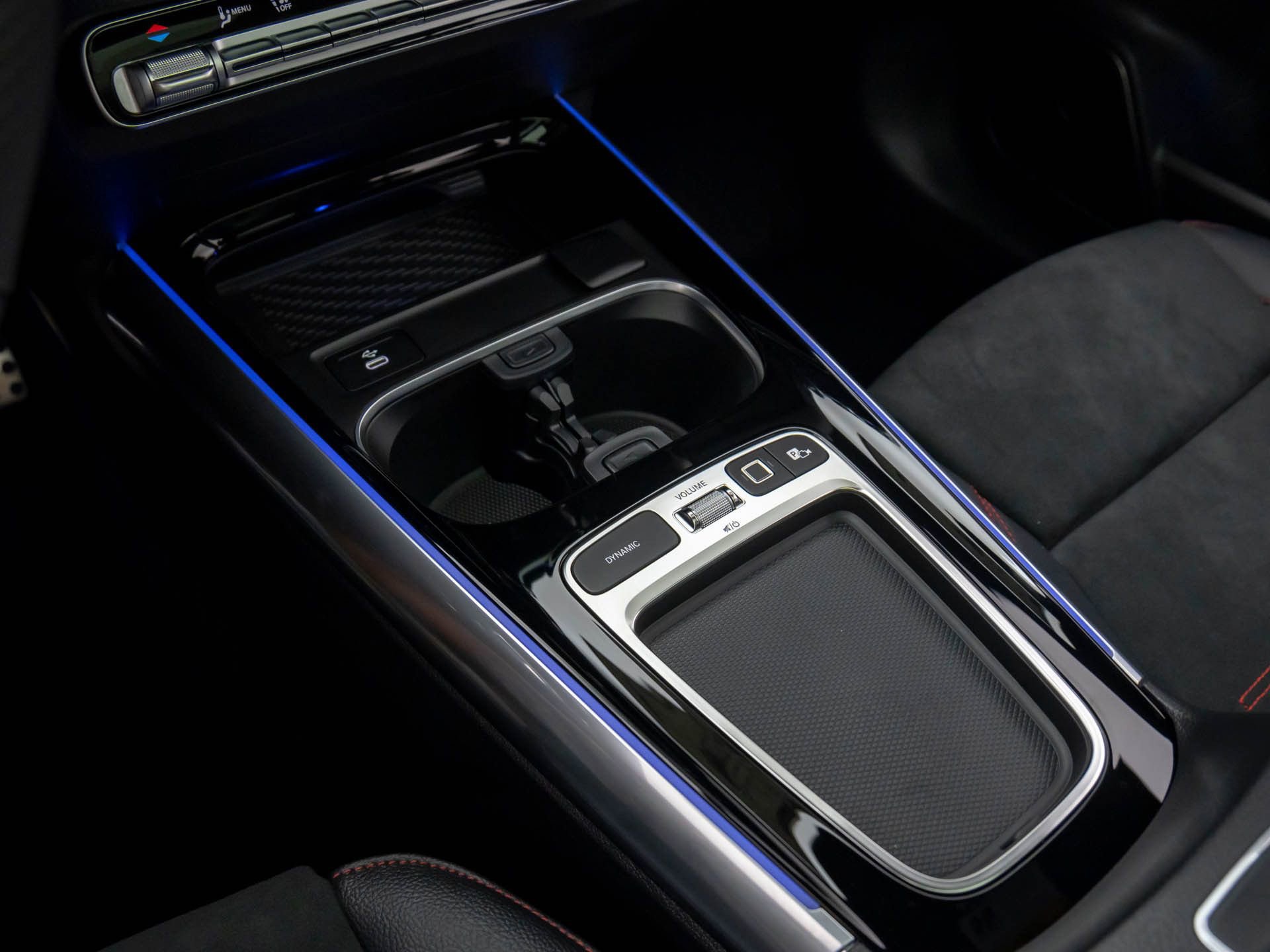 New 2026 Mercedes-Benz GLA 35 AMG 4MATIC image 12