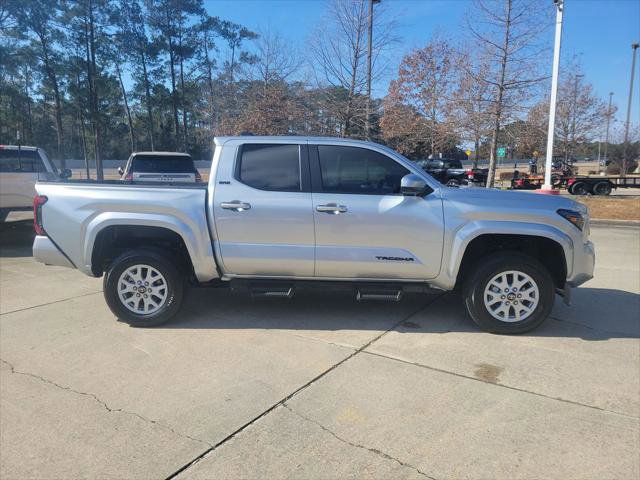 Certified 2025 Toyota Tacoma SR5 image 8