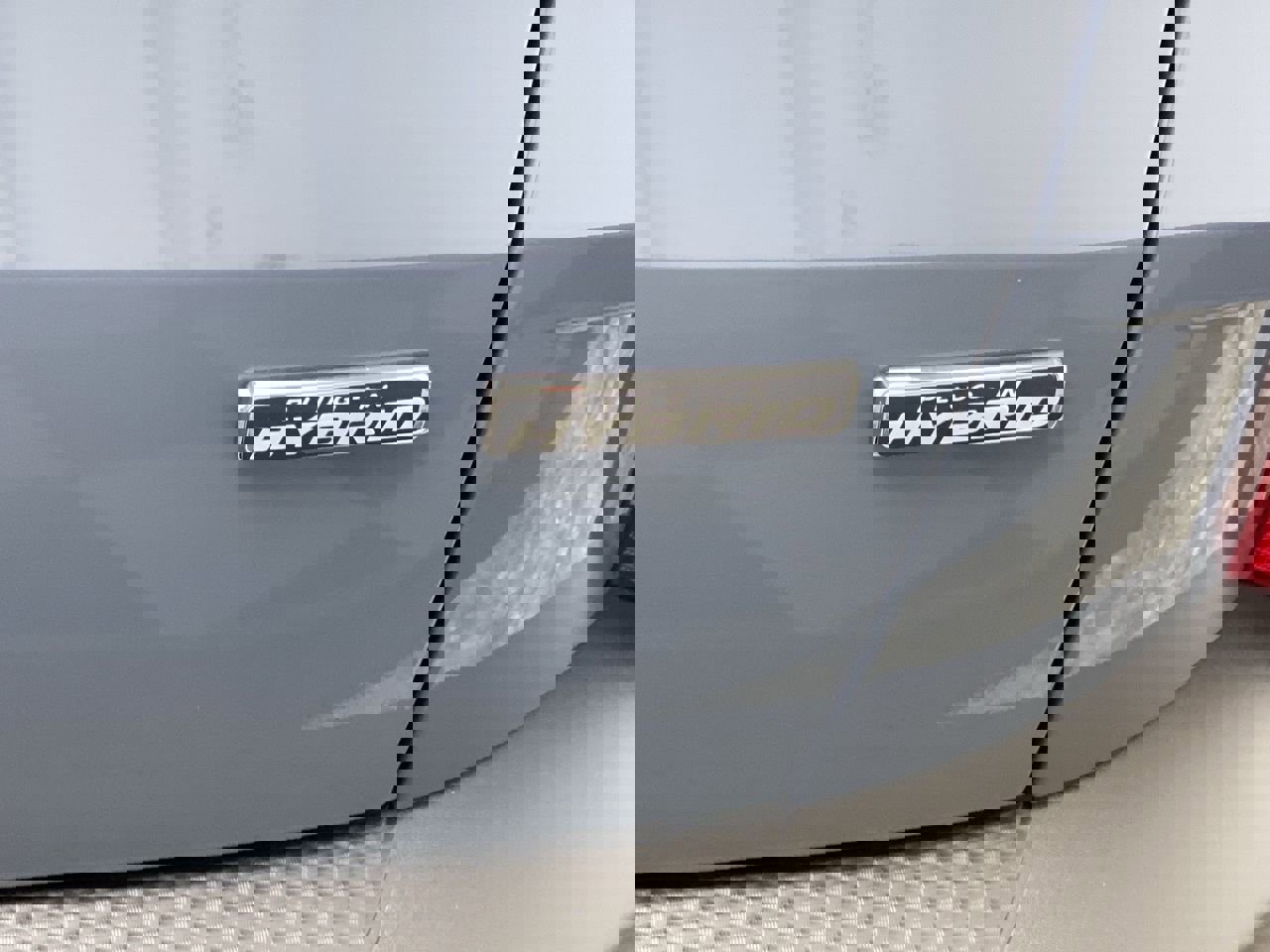 New 2024 Ford Escape SE w/ PHEV Premium Package image 32