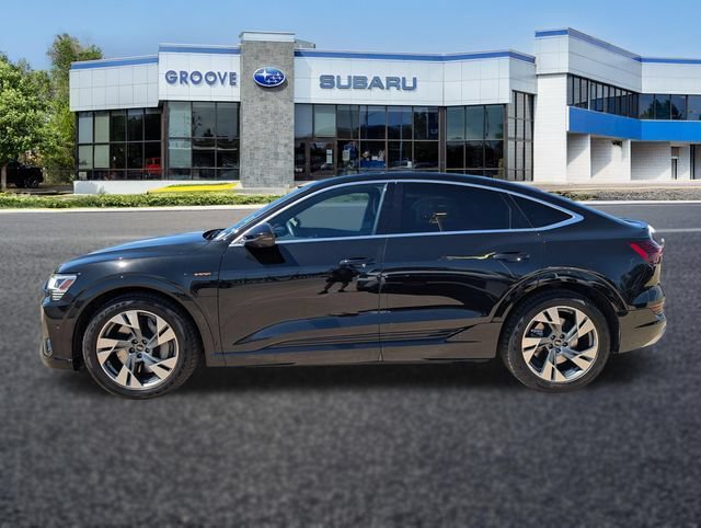 Used 2023 Audi e-tron Premium Plus AWD/4WD image 2