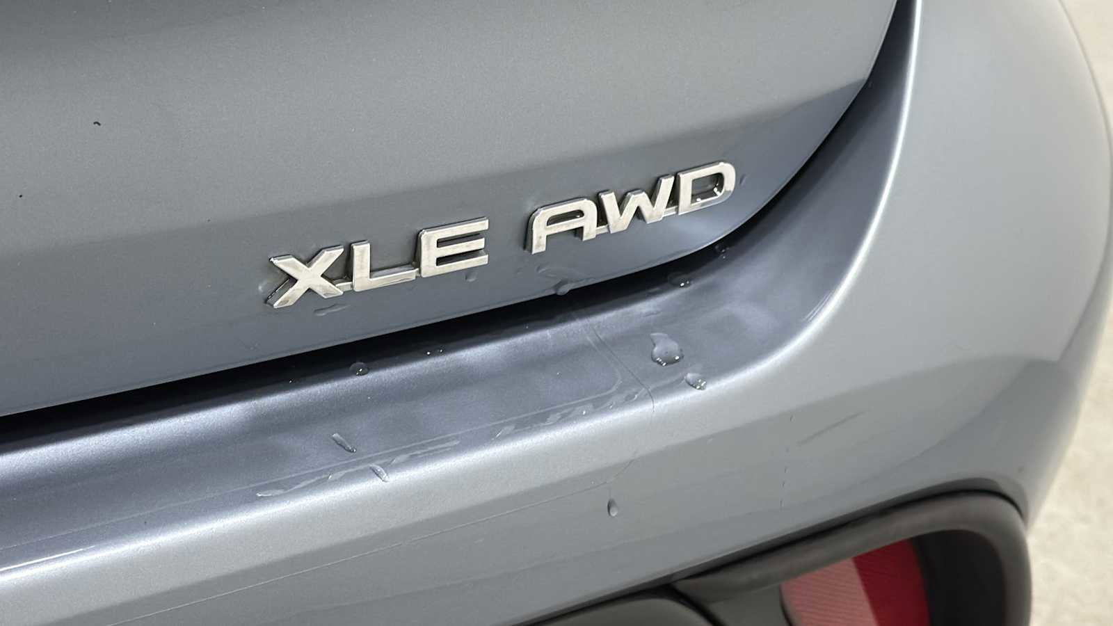 Used 2023 Toyota Highlander XLE AWD/4WD image 30