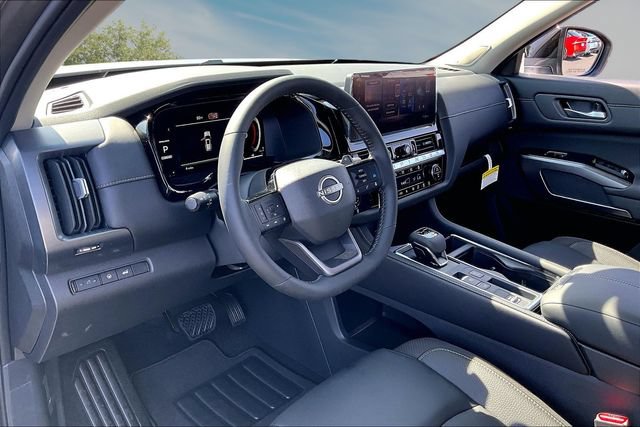 New 2026 Nissan Pathfinder SL w/ SL Premium Package (P04) FWD image 7