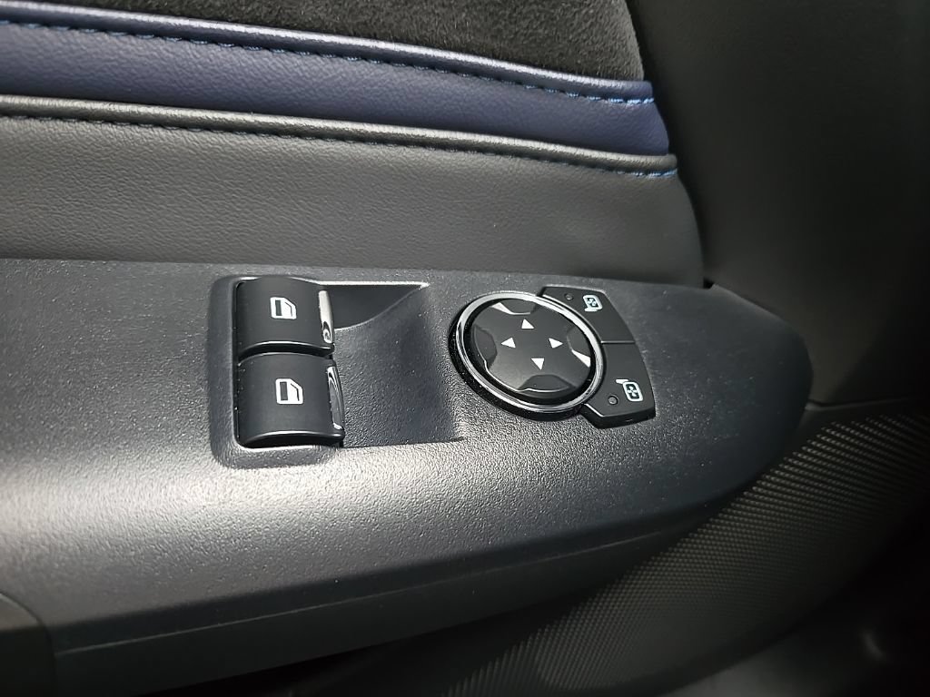 Used 2025 Ford Mustang Dark Horse RWD image 22