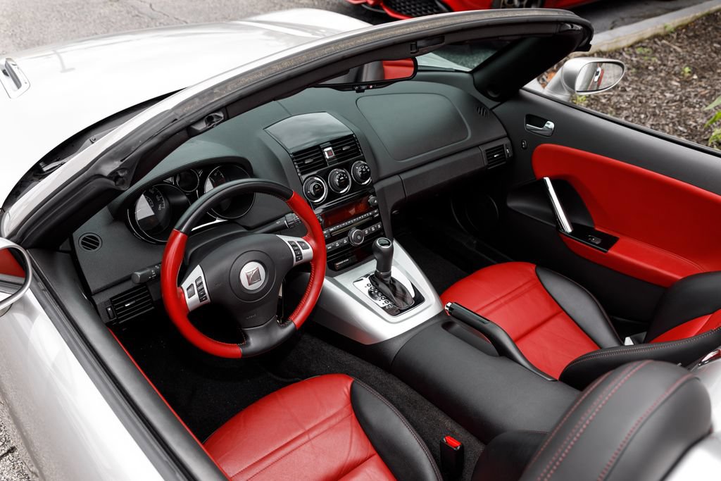 Used 2008 Saturn Sky RWD image 38
