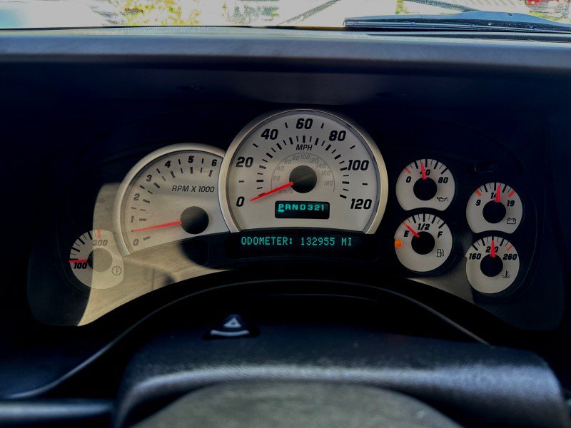 Used 2003 HUMMER H2 w/ Preferred Equipment Group AWD/4WD image 21